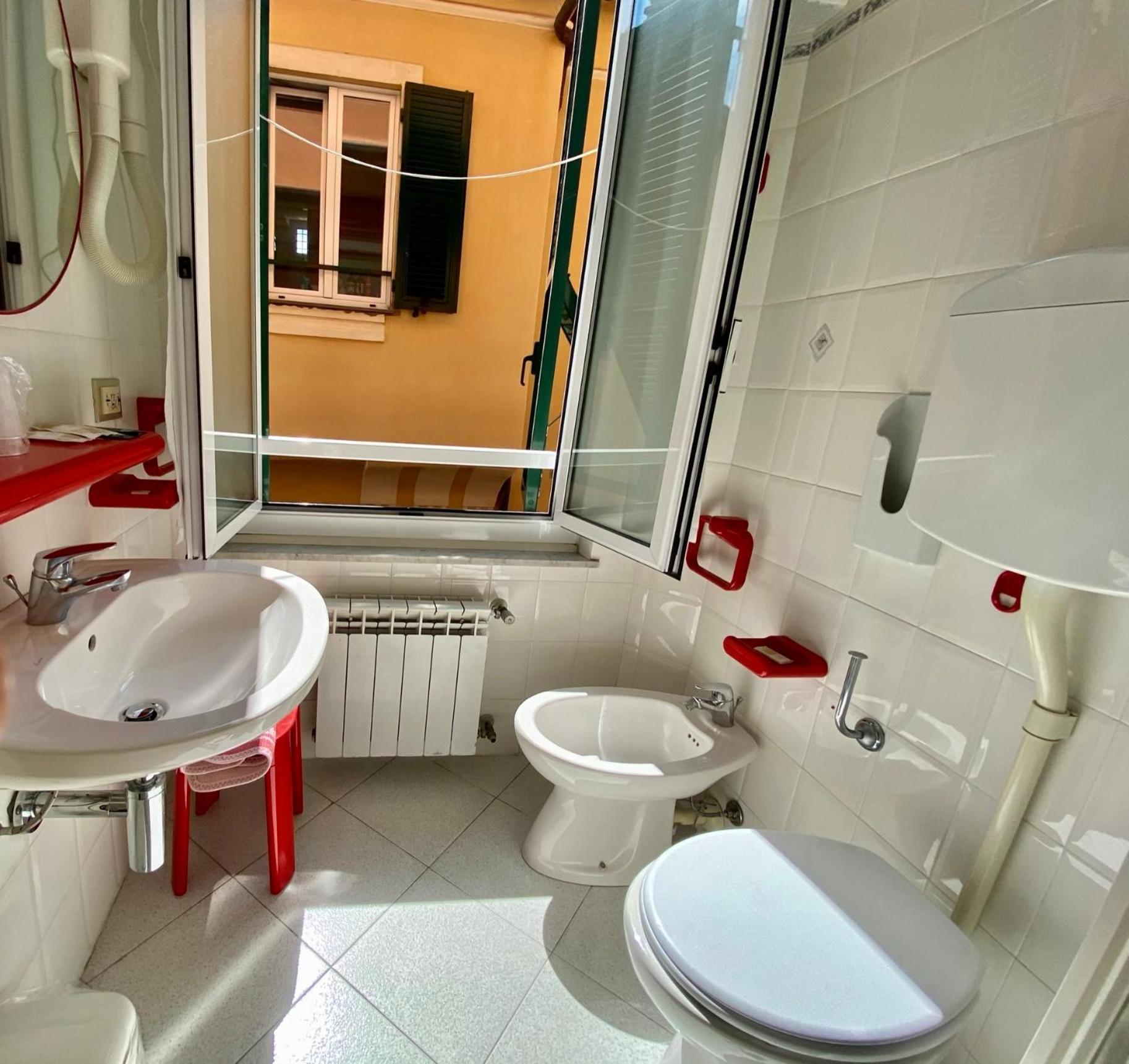 Hotel Alba Chiara Finale Ligure Kültér fotó
